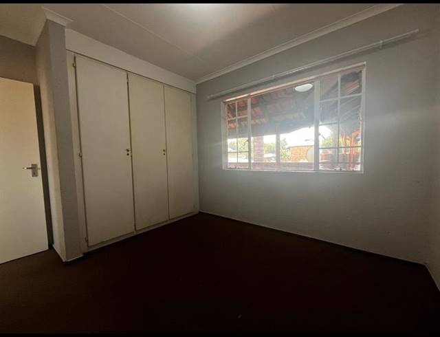 1 BEDROOM PROPERTY TO RENT IN KENLEAF